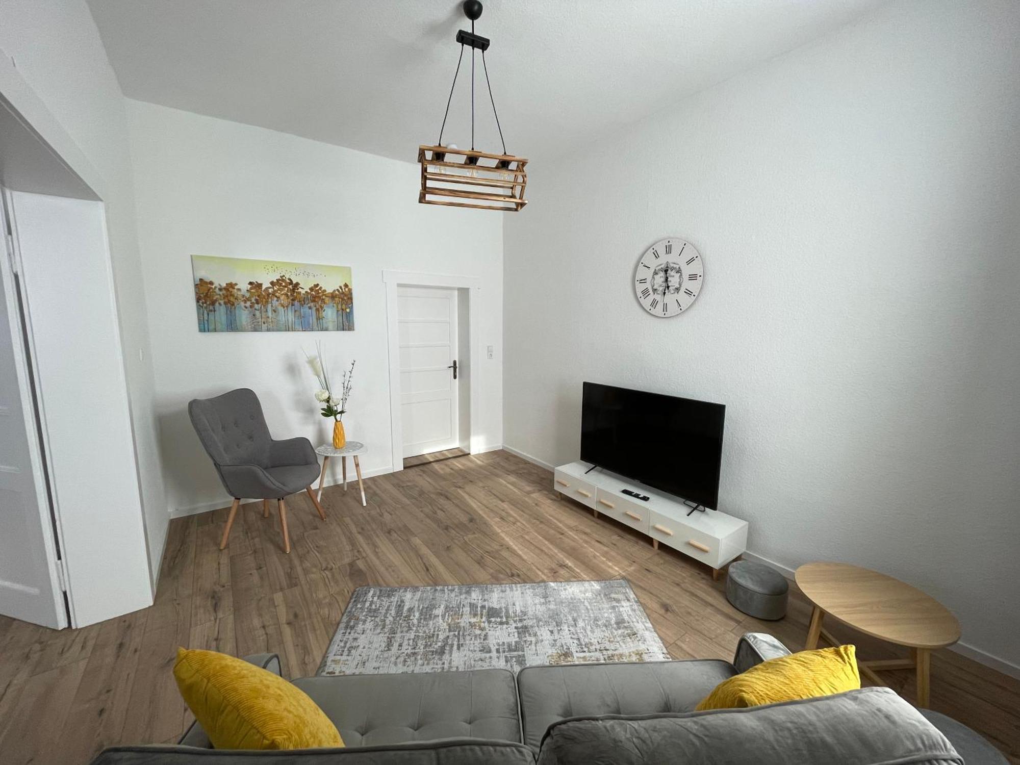 Modernes, Grosses City Appartement 95 Qm Meuselwitz エクステリア 写真